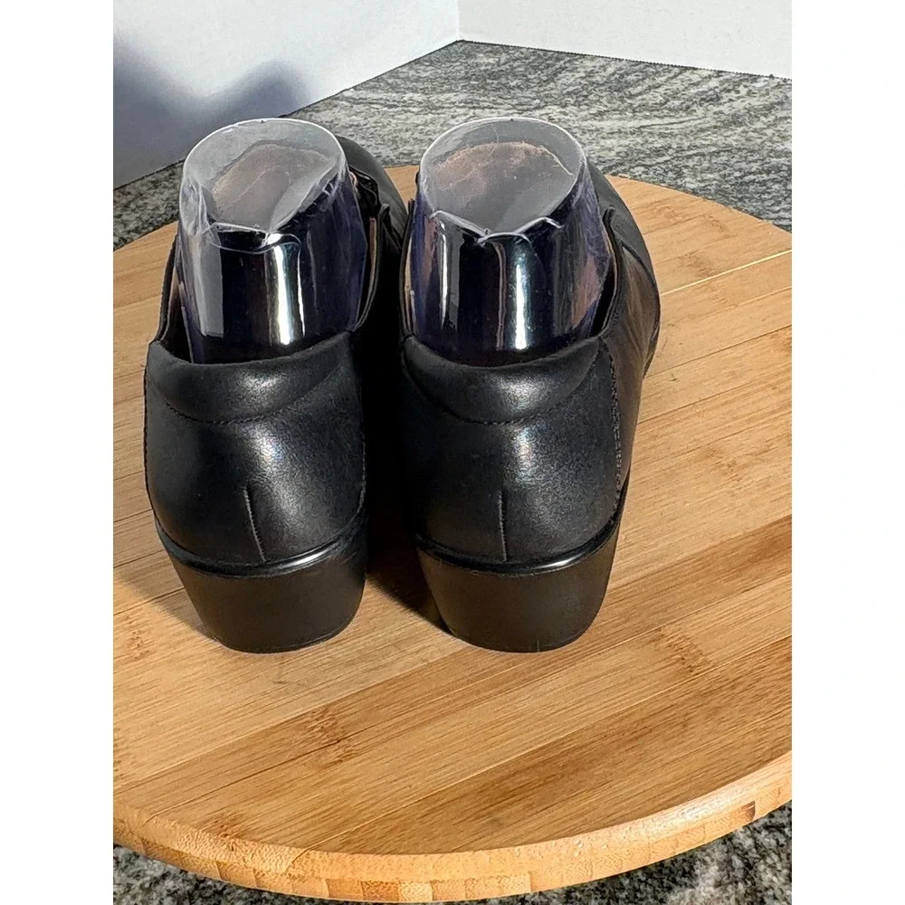 Easy Spirit e24/7 Womens Black Leather Slip On Loafers Wedge Shoes Size 9.5